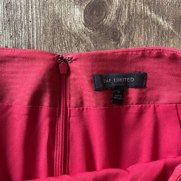 The Limited red pencil skirt - Picture 4 of 6